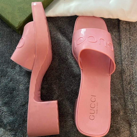 Authentic Gucci Sandals 💕 - Picture 8 of 17